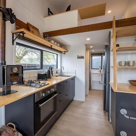 Апартаменти Tiny House With Mountain Views, Indoor And Outdoor Fire, Private Courtyard Garden Ванака Екстер'єр фото