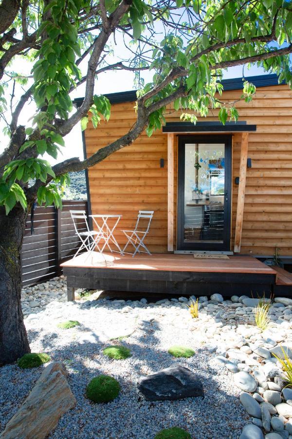 Апартаменти Tiny House With Mountain Views, Indoor And Outdoor Fire, Private Courtyard Garden Ванака Екстер'єр фото