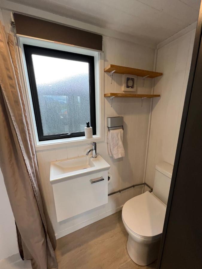 Апартаменти Tiny House With Mountain Views, Indoor And Outdoor Fire, Private Courtyard Garden Ванака Екстер'єр фото